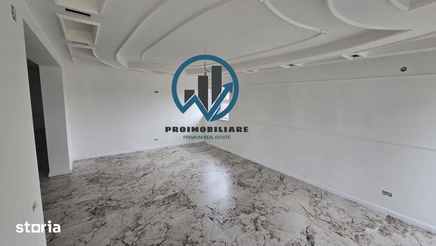 Casă cu 4 camere cu Teren 455 Mp în Bradu