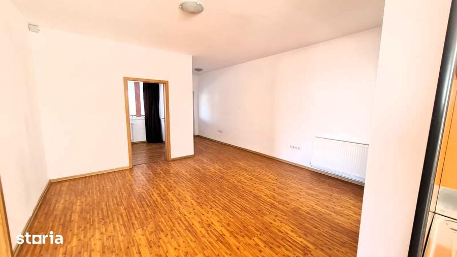 Apartament cu 4 camere în Terezian