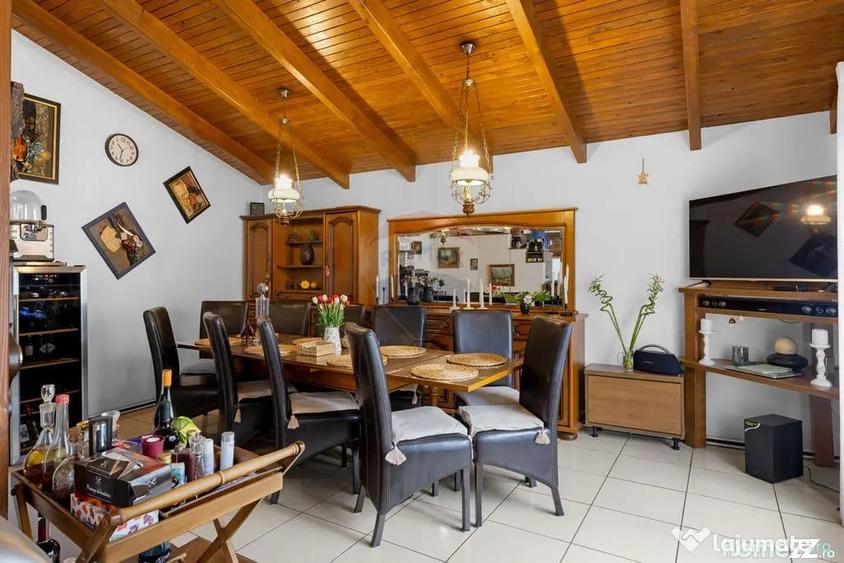 Casă cu 5 camere cu Teren 1085 Mp în Aradul Nou