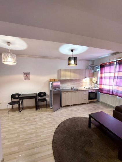 Apartament cu 2 camere decomandat în Decebal