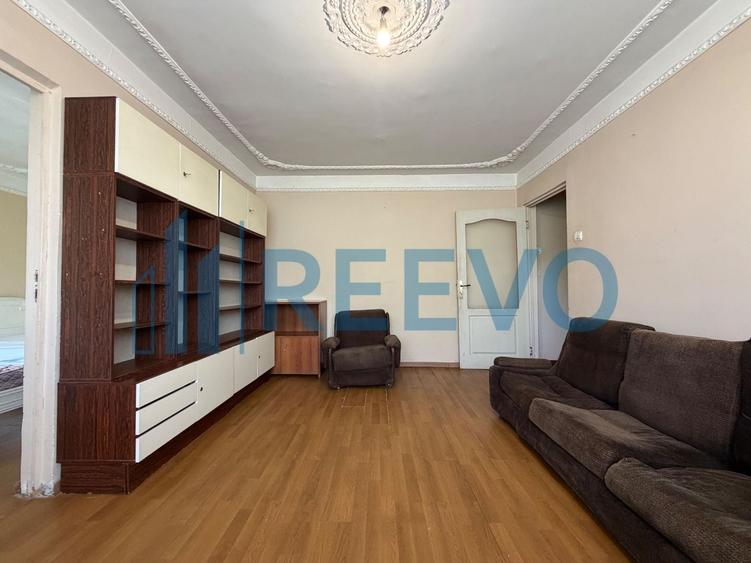 Apartament cu 2 camere nedecomandat, mobilat în Republicii