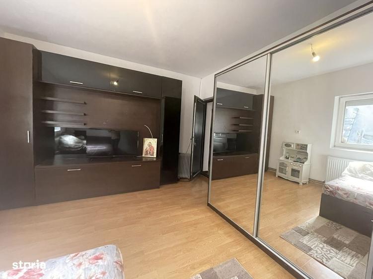 Casă cu 4 camere în Petrăchioaia