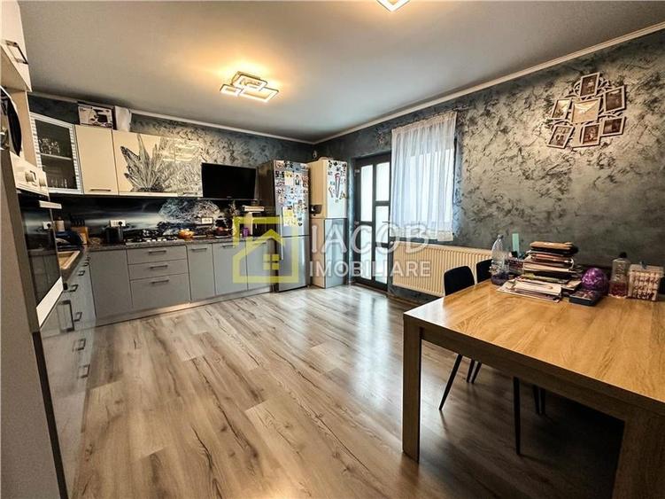 Casă individuală cu 3 camere cu Teren 300 Mp în 9 Mai