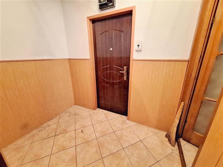 Apartament 2 semidecomandate, etaj 3 din 4, zona Miron Costin - 11