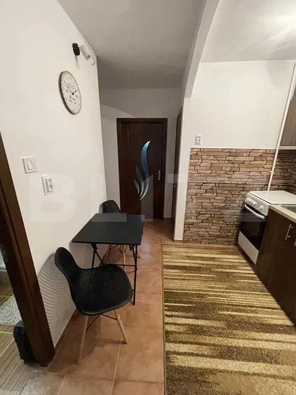 Garsonieră decomandată în Tudor