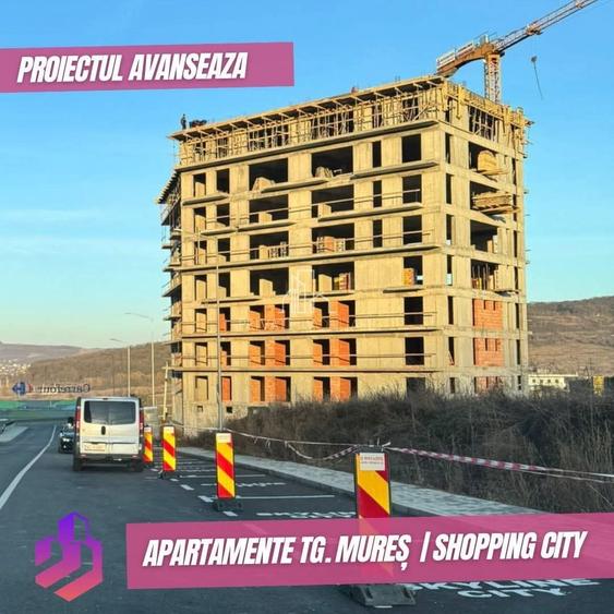 Apartament cu 4 camere decomandat în Tudor