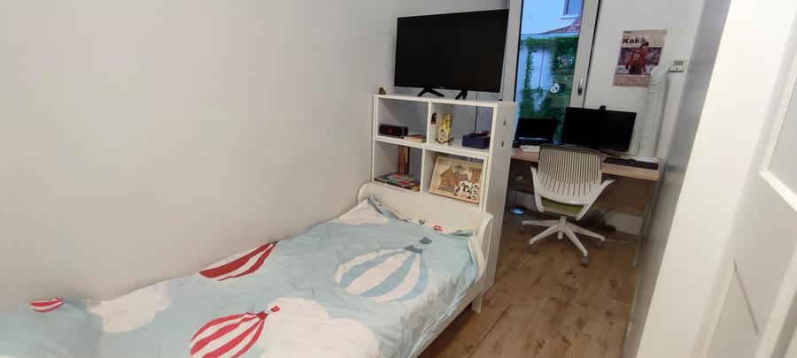 Casă individuală cu 5 camere cu Canalizare în Ultracentral