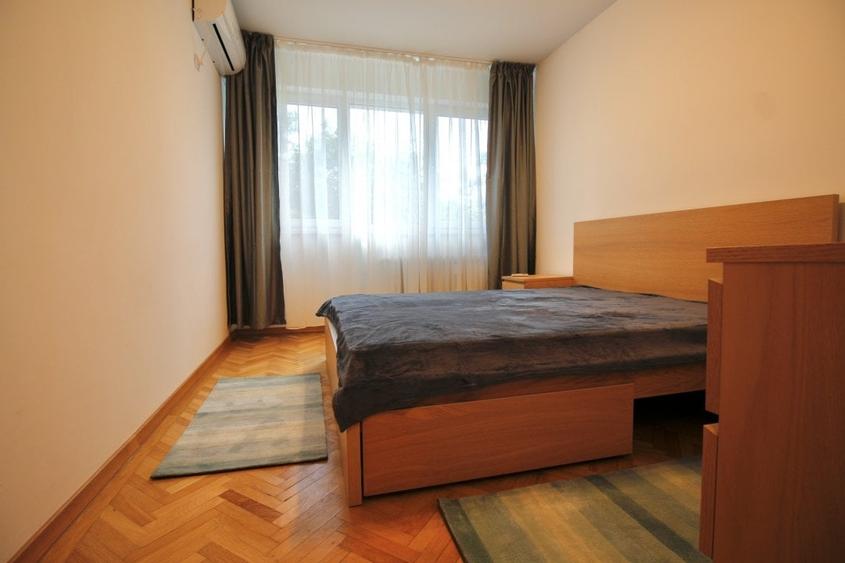 Apartament cu 2 camere decomandat, mobilat în Pajura