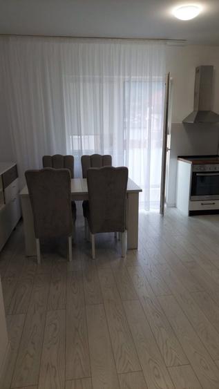 Apartament cu 2 camere decomandat în Exterior Vest