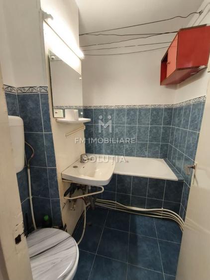 Apartament cu 3 camere decomandat în Decebal