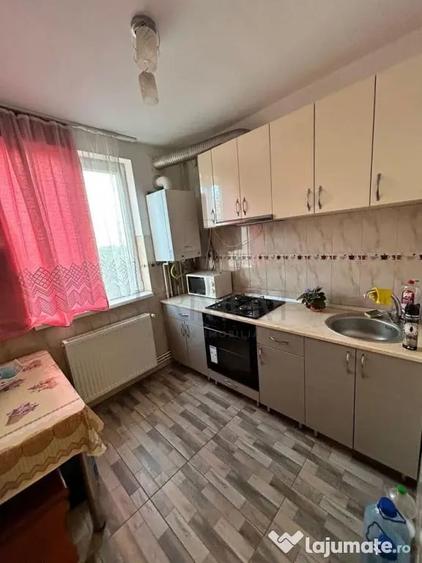 Apartament cu 2 camere decomandat în Dâmbovița