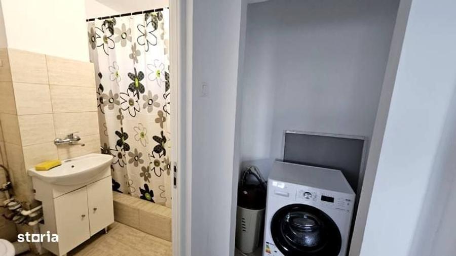 Apartament cu 2 camere semidecomandat în Satu Nou