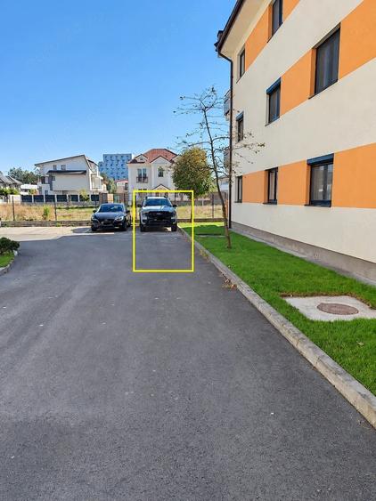 Apartament cu 2 camere decomandat în Tractorul
