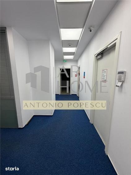 Spațiu comercial, de 144 mp, în Malu Roșu