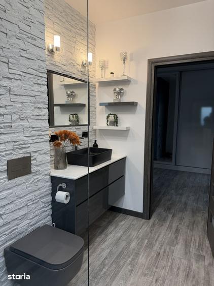 Casă cu 4 camere cu Teren 500 Mp în Central