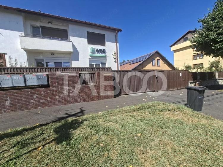 Spațiu comercial, de 75 mp, în Central