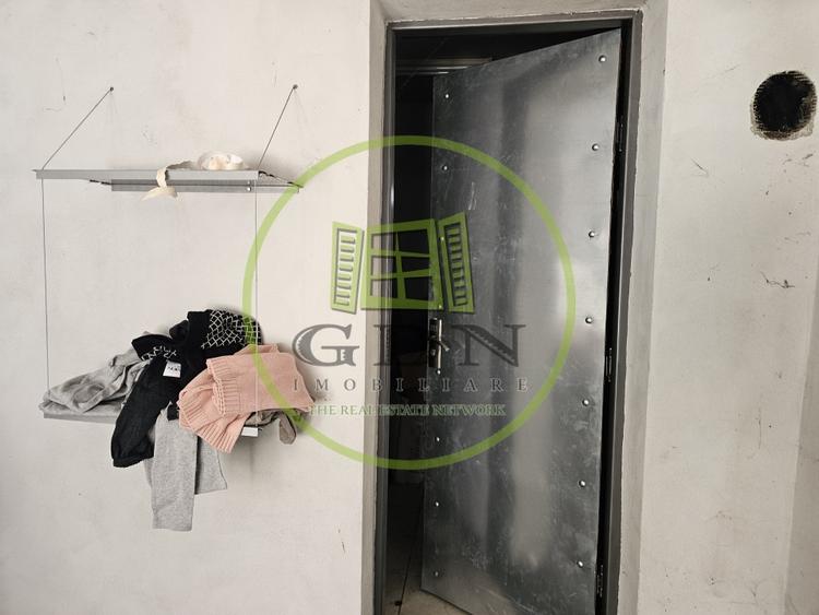 Spațiu comercial, de 33 mp, în Ștei