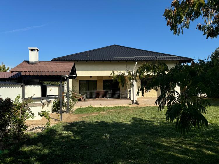 Casă individuală cu 2 camere cu Teren 1070 Mp în Lipănești