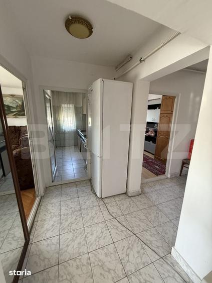 Apartament cu 3 camere decomandat în Micro 3