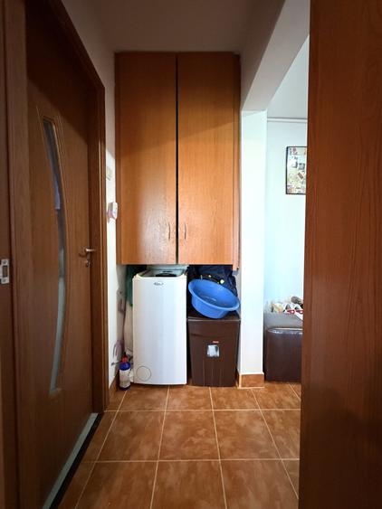 Apartament cu 2 camere decomandat, mobilat în Aradului