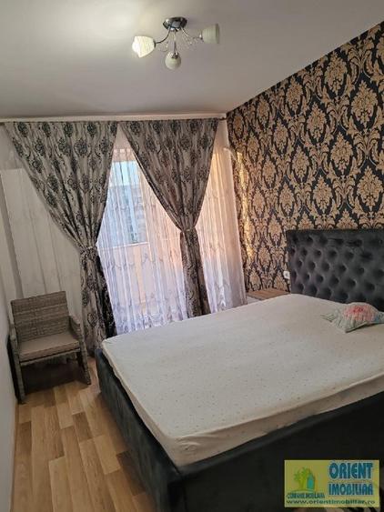Apartament cu 3 camere nedecomandat în Tomis Plus