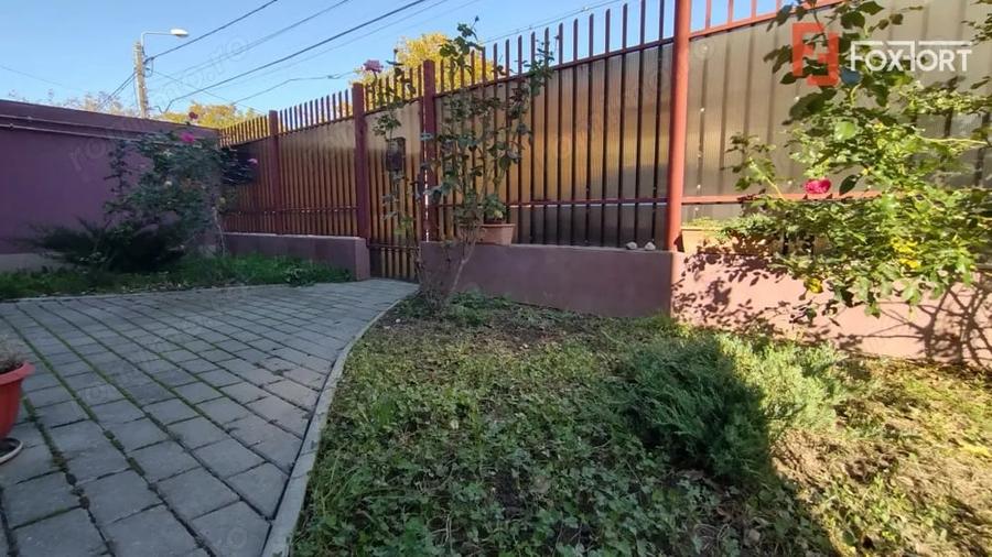 Casă cu 5 camere cu Teren 140 Mp în Central