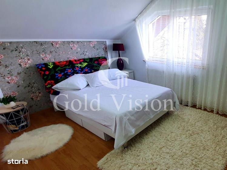 Casă cu 4 camere cu Teren 2000 Mp în Central