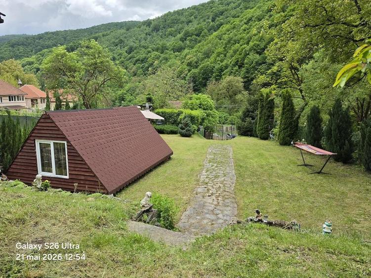 Teren de 764 mp, în Almașu de Mijloc