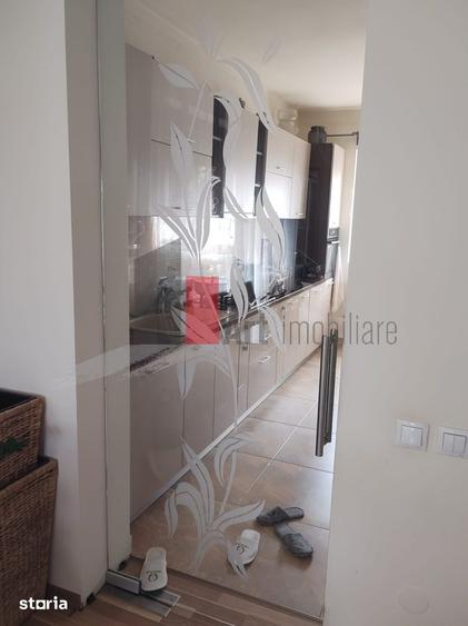 Casă cu 4 camere cu Teren 300 Mp în Glina