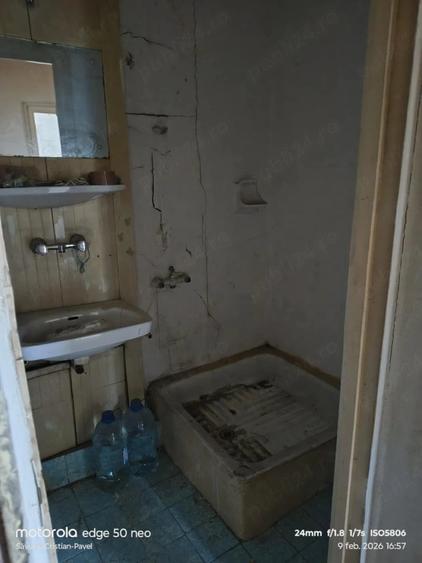 Apartament cu 4 camere decomandat în Central