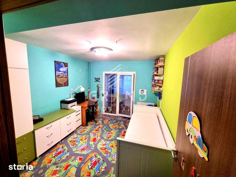 Apartament cu 3 camere decomandat, mobilat în Între Lacuri — fotografia 3