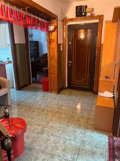 Apartament cu 4 camere decomandat în Exterior Nord