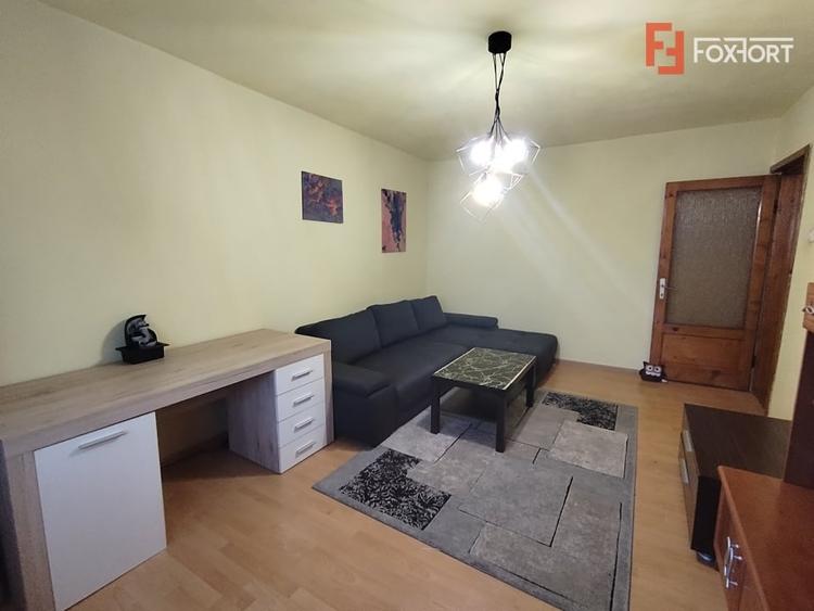 Apartament cu 3 camere decomandat, mobilat în Freidorf