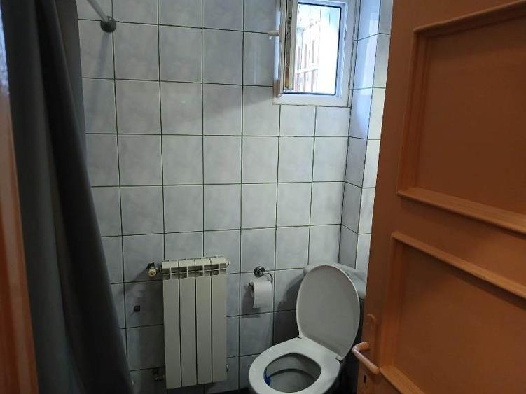 Garsonieră decomandată, mobilată în Romană