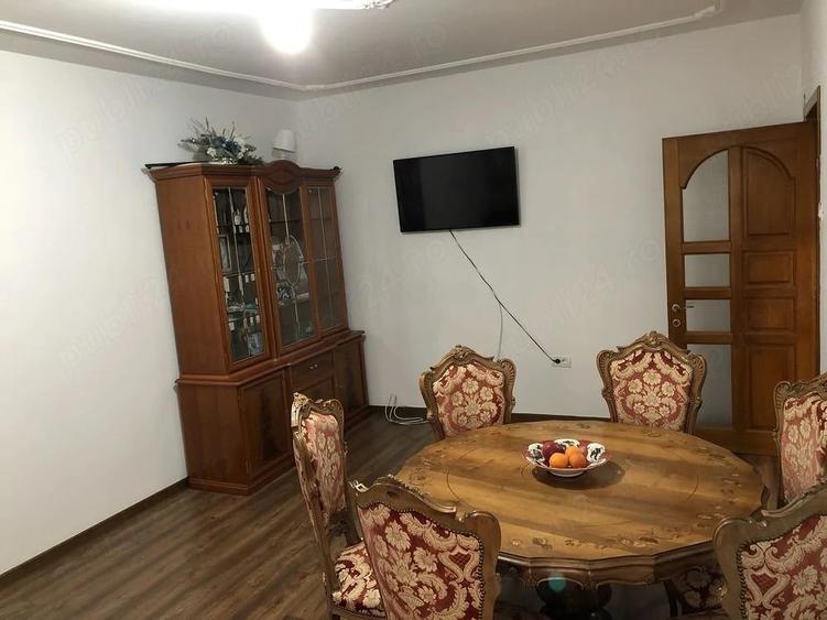 Apartament cu 4 camere decomandat în Central