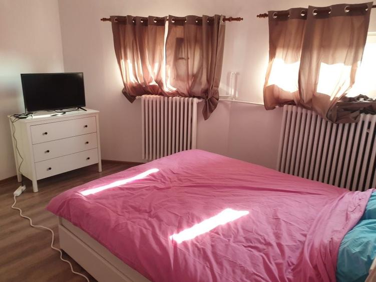 Apartament cu 2 camere semidecomandat în Victoriei