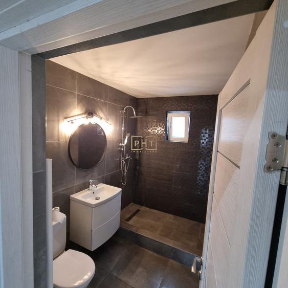 Apartament cu 2 camere semidecomandat în Florești