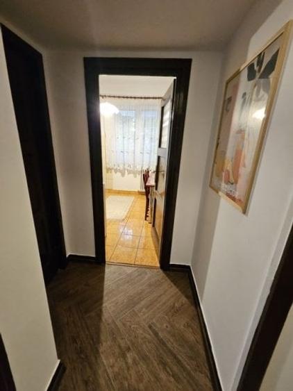 Apartament cu 2 camere decomandat, mobilat în P-ța Muncii