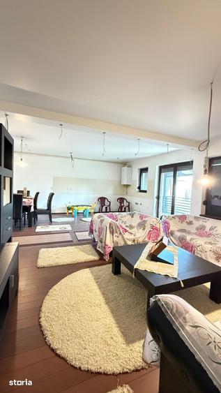 Casă cu 4 camere cu Teren 167 Mp în Recea