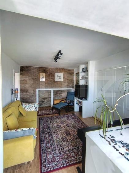 Apartament cu 4 camere semidecomandat, mobilat în Centrul Civic