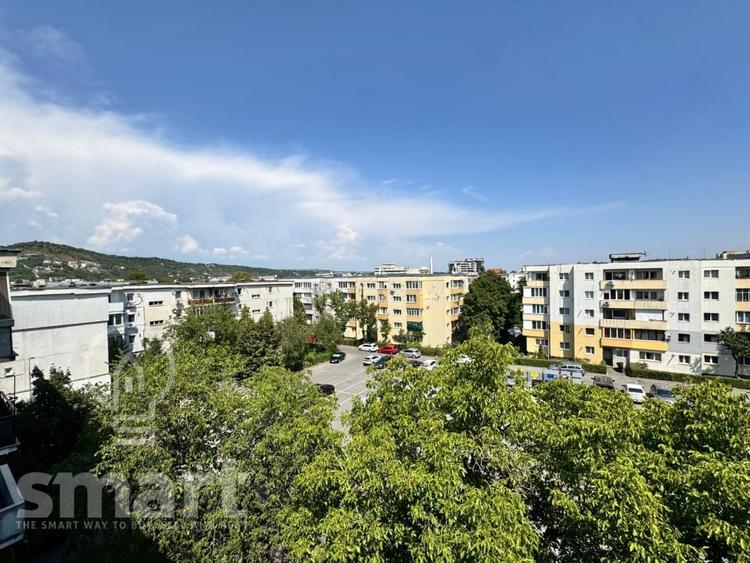 Apartament cu 3 camere decomandat, mobilat în Mănăștur