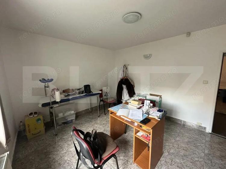 Apartament cu 3 camere decomandat în Micro 17