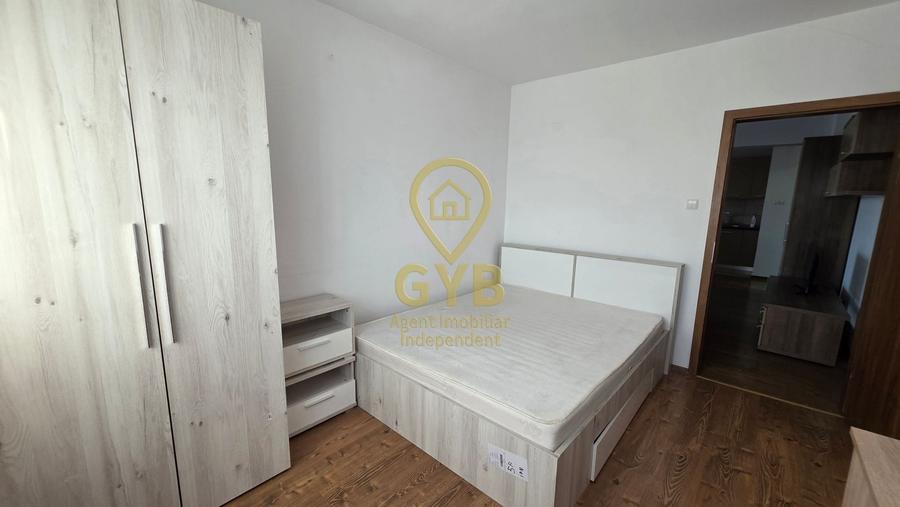 Apartament cu 3 camere decomandat, mobilat în Nufărul