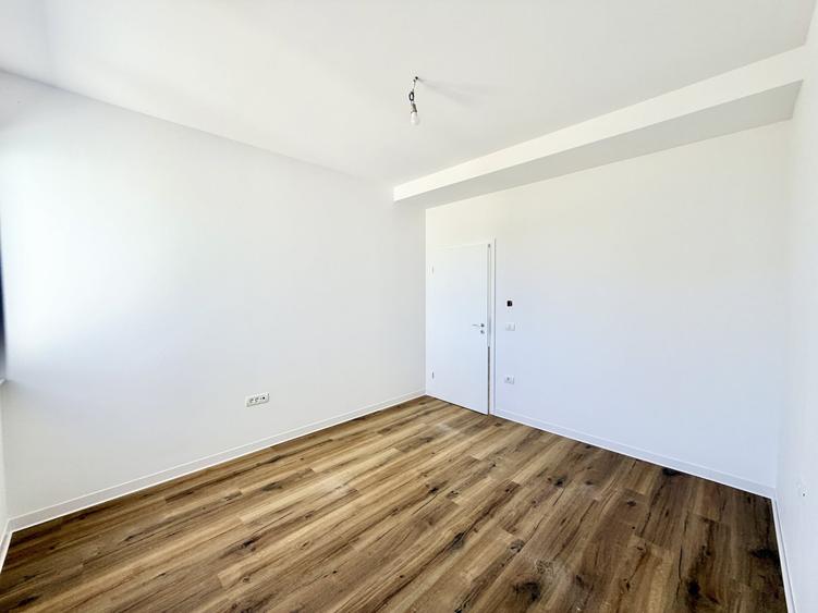 Duplex cu 3 camere cu Canalizare în Moșnița Nouă