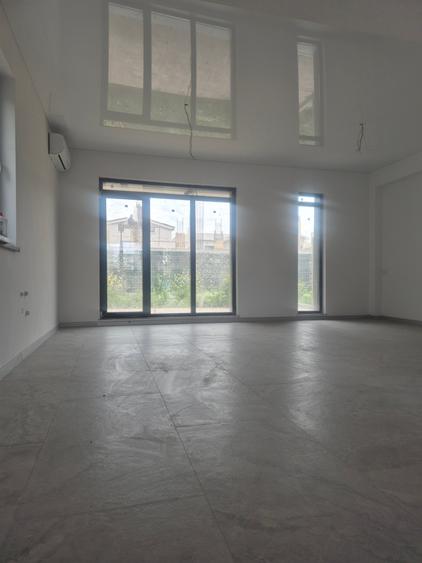 Casa 5 Camere,  Curte, Loc de Parcare,Terasa Circulabila - 2