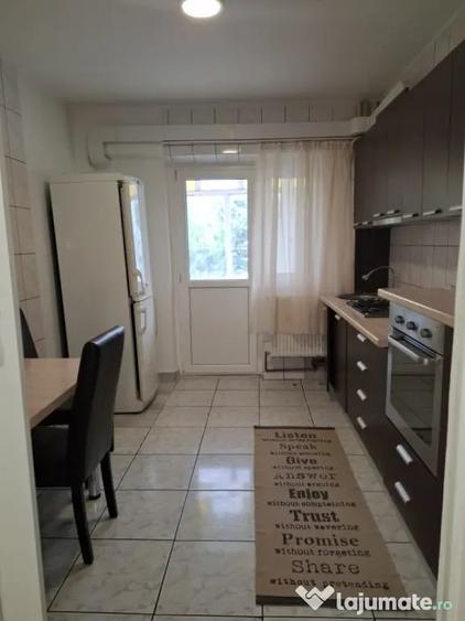 Apartament cu 2 camere decomandat în Plantelor