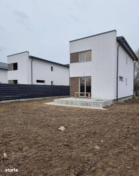 Casă cu 3 camere în Măgurele