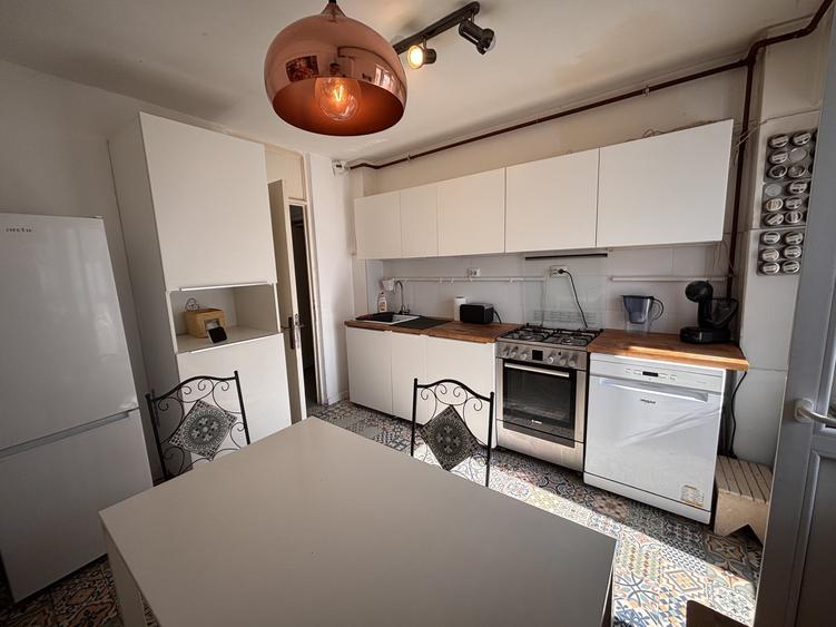 Apartament cu 2 camere decomandat, mobilat în Moșilor