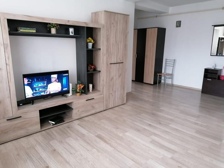Apartament cu 2 camere decomandat în Cetate