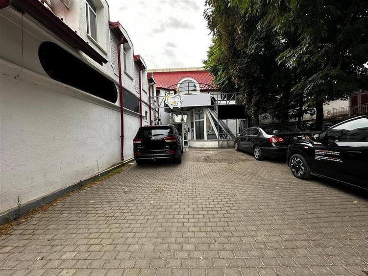 Birou, de 55 mp, în Central